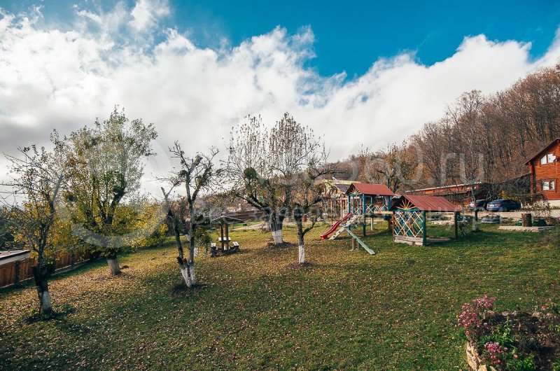 Турбаза Формула, поселок Мезмай, сад