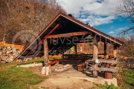 Турбаза Формула, поселок Мезмай, беседка 1